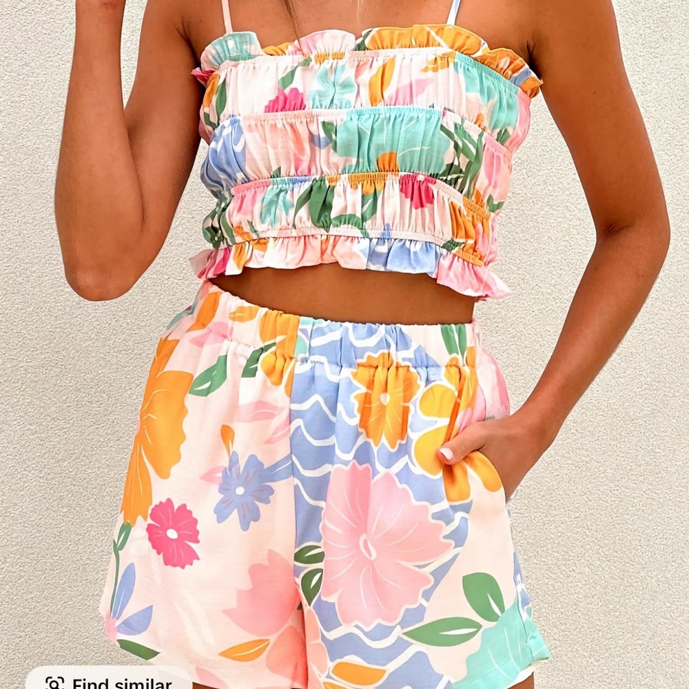 Two Piece Set Women’s Floral Print Elastic High Wasted Shorts Medium